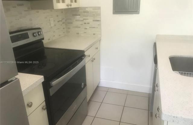 3445 Franklin Ave - 3445 Franklin Avenue, Miami, FL 33133