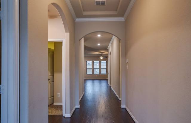 16613 Stillhouse Hollow Court Gallery 4
