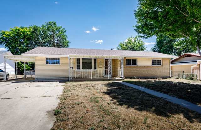 Spacious Ranch Living – 3 Beds, 2 Baths, 2 Car Garage & Large Backyard photos photos Spacious Ranch Living – 3 Beds, 2 Baths, 2 Car Garage & Large Backyard photos photos