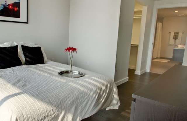 1212 Gallery 4