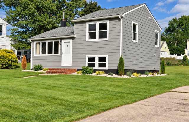 1405 GRIFFITH Avenue Gallery 1