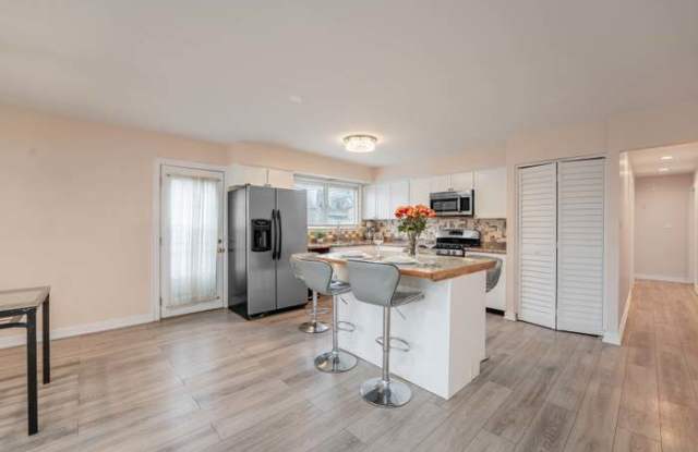 309 Falconridge Way Gallery 2