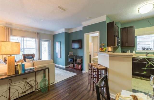 1501 Huntcliff Village Court 202 Gallery 4