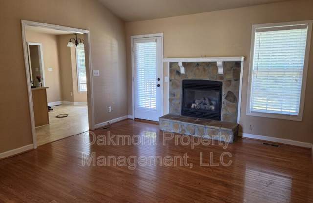 3929 Eastdale Drive Gallery 3