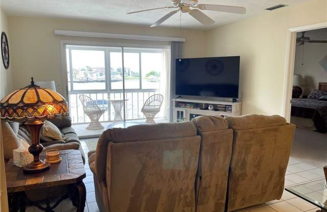 1714 Bikini Court Gallery 3