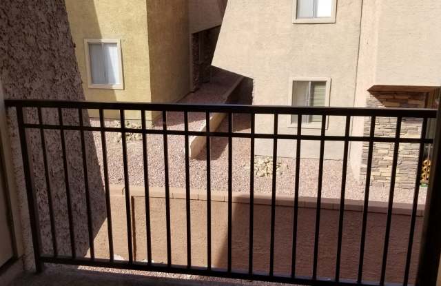 Beautiful 2 bedroom condo for Rent Gallery 3