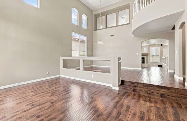 MOVE-IN READY 2-STORY 5-BEDROOM HOME IN GATED COMMUNITY IN SEVEN HILLS - HENDERSON! Gallery 4