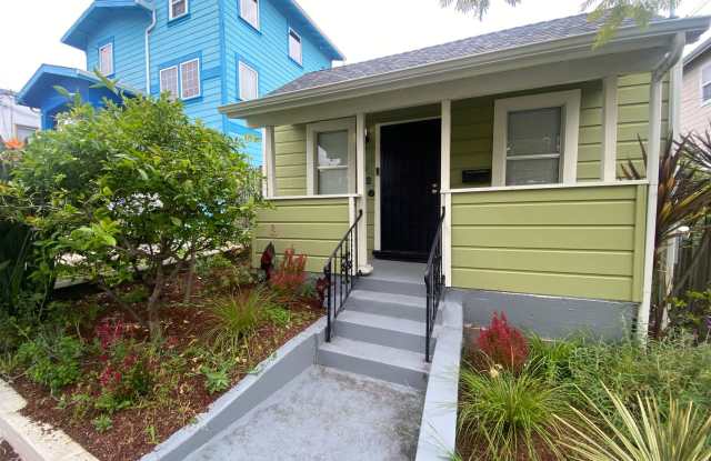 Charming Oakland Home in Desirable Neighborhood photos photos