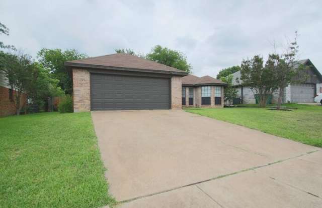 6433 Ridglea Drive Gallery 3