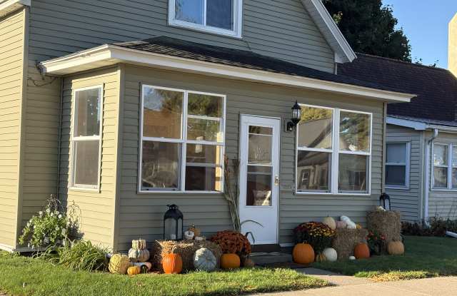 1488 Redfield Street photos photos