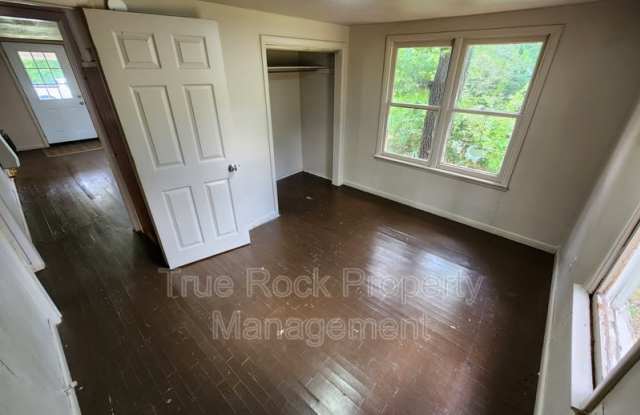 102 W 7th (Asher) Gallery 4
