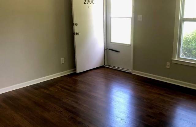 2900 Edsel Place Gallery 3