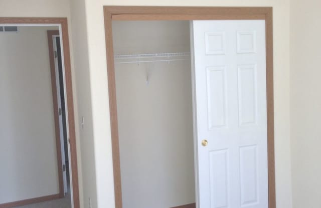 Hunters Glen Apartments Gallery 1