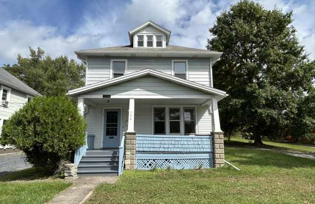 104 Smith Street Gallery 1