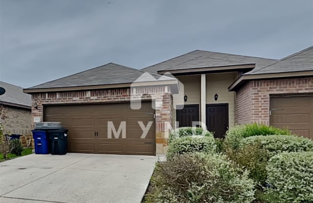 2576 Pahmeyer Rd - 2576 Pahmeyer Road, New Braunfels, TX 78130