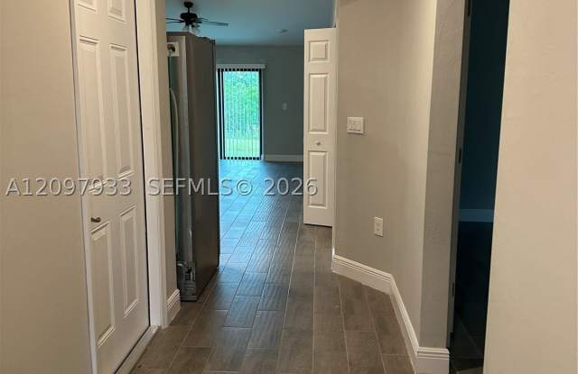 791 Bedford Dr Gallery 2