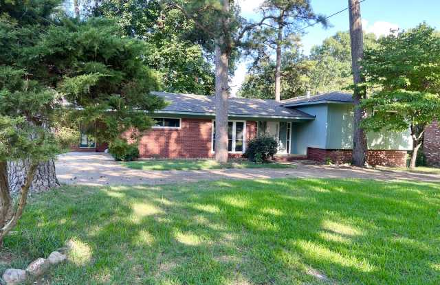 105 Thistledown Trail photos photos