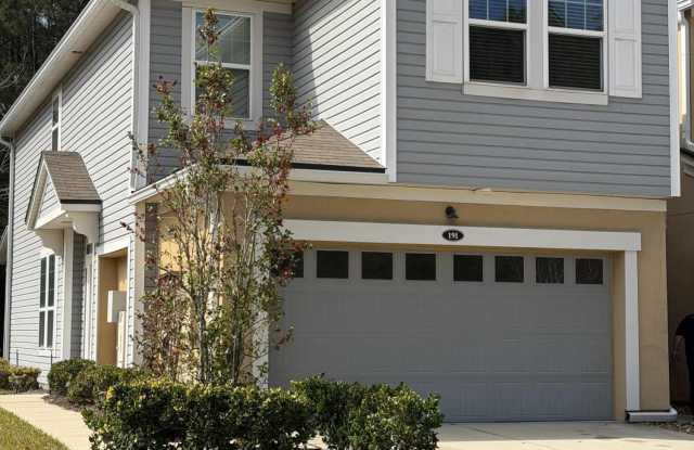 191 PARADAS Place photos photos
