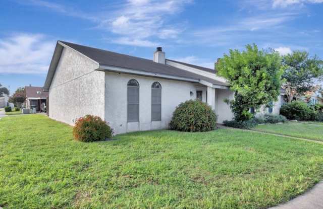 215 Chantilly Street - 1 photos photos