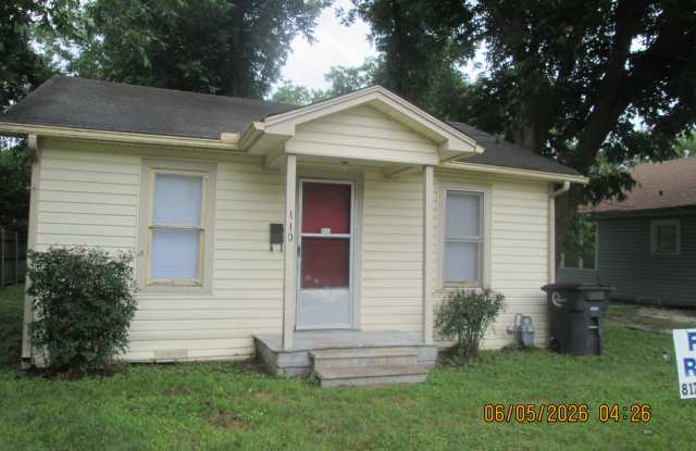 110 E Lone Star St photos photos