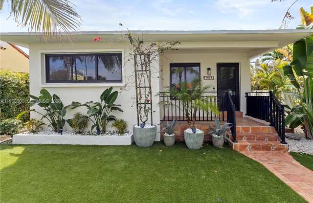 1618 SW 18th St photos photos