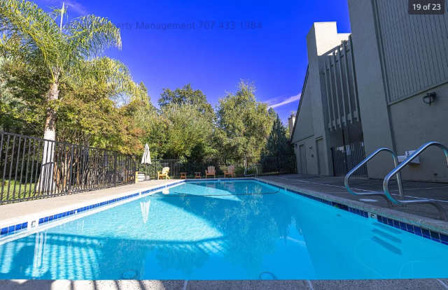 202 Foss Creek Cir - 202 Foss Creek Circle, Healdsburg, CA 95448