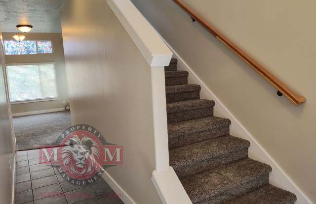 Spacious 2-Bedroom Condo With 2 Primary Suites & 2-Car Garage Gallery 3