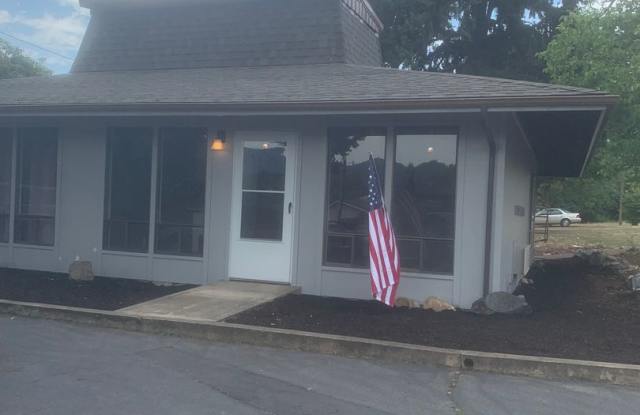 Cute 1 bed/1 bath home in Myrtle Creek. photos photos