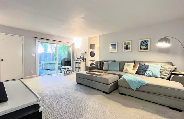 264 N Whisman Road9 - 264 North Whisman Road, Mountain View, CA 94043
