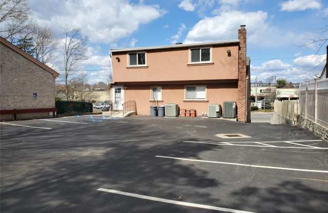 122 Forest Avenue Gallery 2
