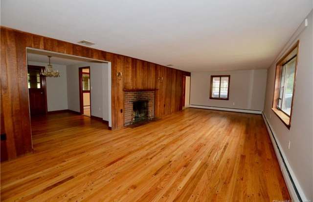 50 High Rock Road Gallery 3