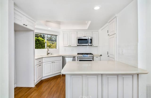 418 San Nicholas Court - 418 San Nicholas Court, Laguna Beach, CA 92651