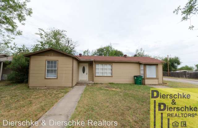 1101 Clairmont - 1101 Clairmont St, San Angelo, TX 76905