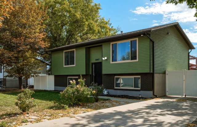 Cozy 5 Bed West Jordan Home in Prime Location! Gallery 1