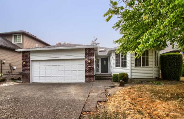 Single-Level 3BR/2BA Ranch on a Quiet Dead-End Street in Progress Ridge Gallery 4