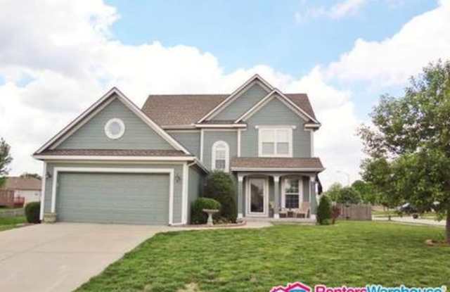 11504 N Tennessee Avenue - 11504 N Tennessee Ave, Kansas City, MO 64157