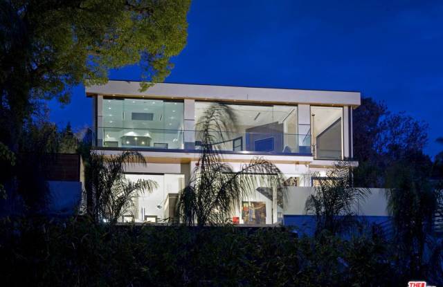 8967 SHOREHAM Drive Gallery 3