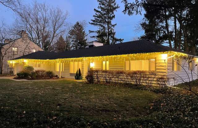 2185 W Lincoln - 2185 West Lincoln Street, Birmingham, MI 48009