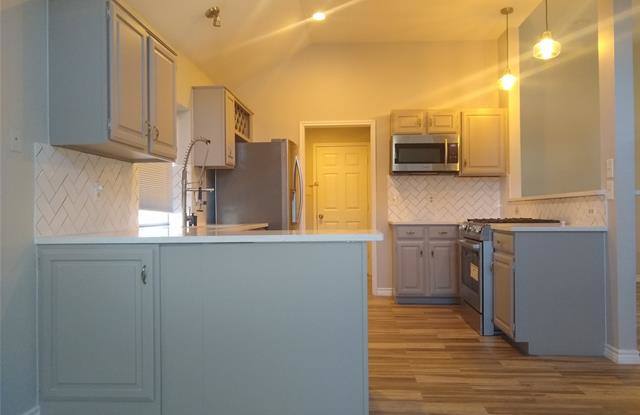 5310 Glen Vista Drive Gallery 2
