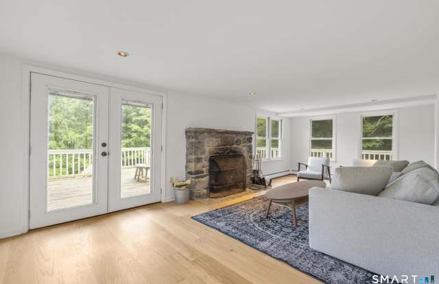 317 Skiff Mountain Road Gallery 4