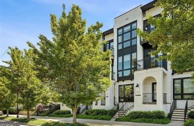 2528 Appleden Place Gallery 1