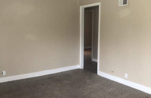 5521 Hardesty Avenue Gallery 4