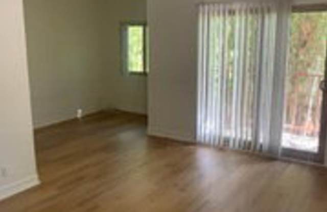 1807 Corinth Avenue Gallery 2