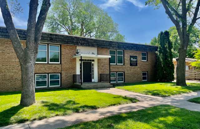 419 Adams Street - 201 - 419 Adams Street, Vermillion, SD 57069