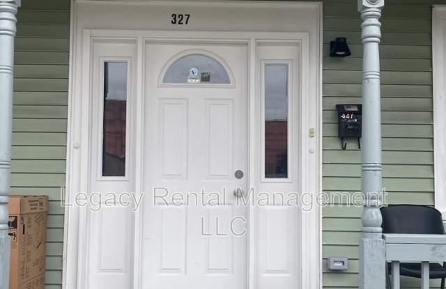 327 East Locust Street - 2 Gallery 2