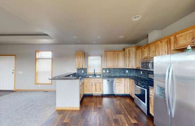 148 Northwest Drive - 148 Northwest Drive, Bismarck, ND 58504