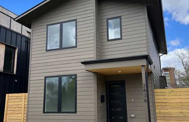 2836 Harrison St photos photos