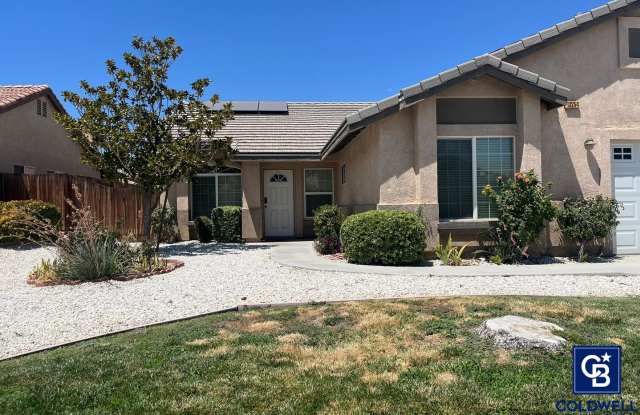 Well-maintained 4-bedroom, 3-bathroom Victorville home! Gallery 3