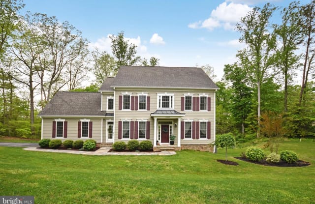 10920 RAVENWOOD DR - 10920 Ravenwood Drive, Buckhall, VA 20111