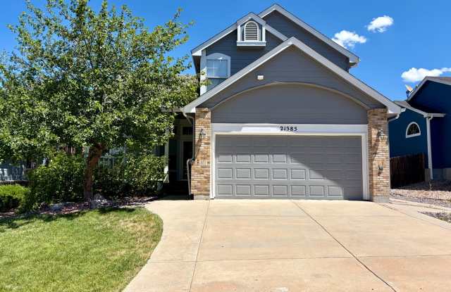 Spacious 3-bedroom, 3-bathroom home in the Villages of Parker—close to parks, trails, and local schools photos photos